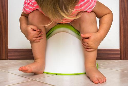 bébé pot toilette pousse