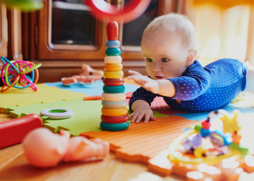 jouets bébé position ventrale