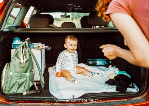 changer bebe en voiture